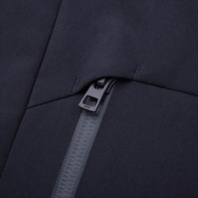 年 ユニクロのハイブリッドダウンを比較 パーカとコートの実力は ろんぶり