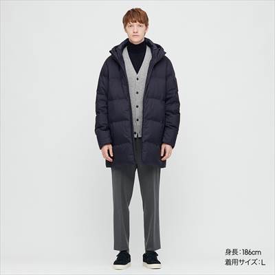 ユニクロのシームレスダウンコート フードが取り外せてオンオフ使える便利仕様 ろんぶり