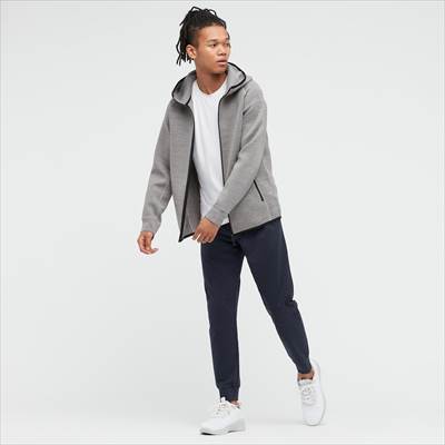 店舗で買えない ユニクロのエアリズム長袖tシャツは一年中サラッと快適なハイテクインナー ろんぶり