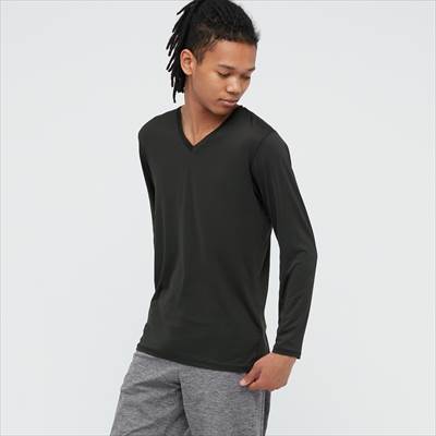 店舗で買えない ユニクロのエアリズム長袖tシャツは一年中サラッと快適なハイテクインナー ろんぶり