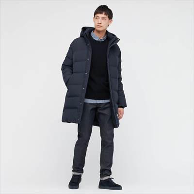 ユニクロのシームレスダウンコート フードが取り外せてオンオフ使える便利仕様 ろんぶり