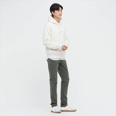 ユニクロのスキニーフィットチノ2wayストレッチ すっきりシルエットが魅力 ろんぶり