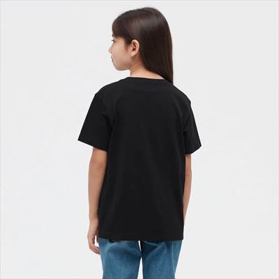 ユニクロの2022年新作ミッキーマウスツUTのキッズTシャツ