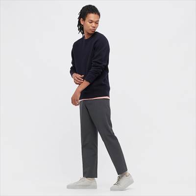 ユニクロの2022年春夏モデルの新作・感動パンツ2WAYストレッチ(ウールライク)セットアップ可能