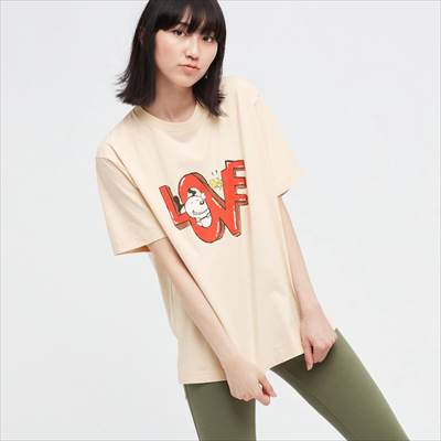 ユニクロの2022年新作スヌーピーコラボUT・UTGP2022 × ピーナッツ UT グラフィックTシャツ(半袖・レギュラーフィット)