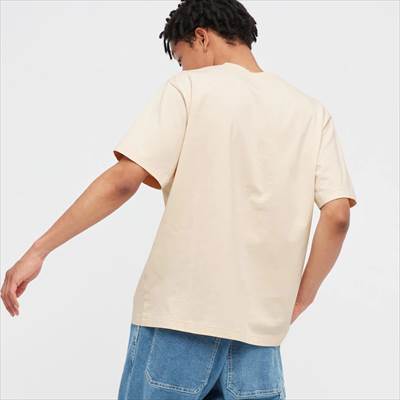 ユニクロの2022年新作スヌーピーコラボUT・UTGP2022 × ピーナッツ UT グラフィックTシャツ(半袖・レギュラーフィット)