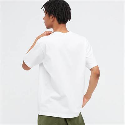 ユニクロの2022年新作スヌーピーコラボUT・UTGP2022 × ピーナッツ UT グラフィックTシャツ(半袖・レギュラーフィット)