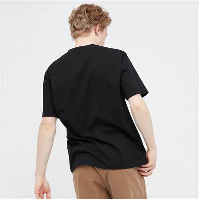 ユニクロの2022年新作スヌーピーコラボUT・UTGP2022 × ピーナッツ UT グラフィックTシャツ(半袖・レギュラーフィット)
