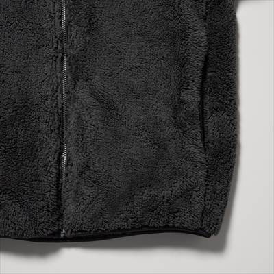 ユニクロの2022年新作・ファーリーフリースフルジップジャケット（長袖）