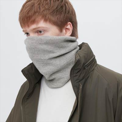 ユニクロの2022年秋冬新作モデルのヒートテックネックゲイター(男女兼用)