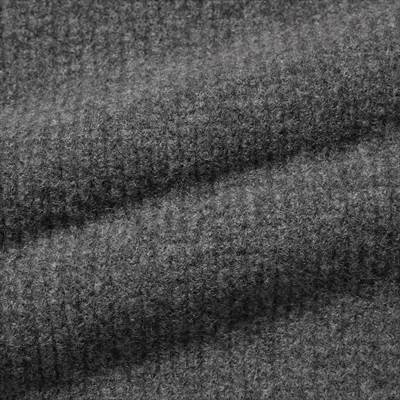 ユニクロの2022年秋冬新作・スフレヤーンモックネックセーター（長袖）