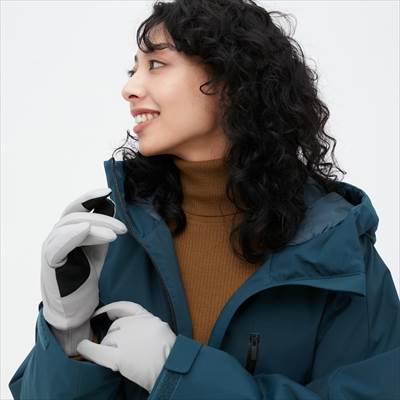 ユニクロの2022年秋冬新作モデルのヒートテックライナーファンクショングローブ(レディース)