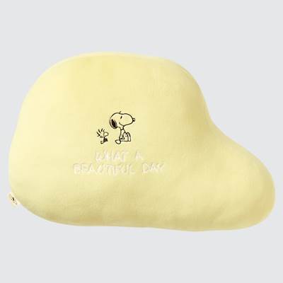 2022年ユニクロUT×ピーナッツ ホリデー クッション
