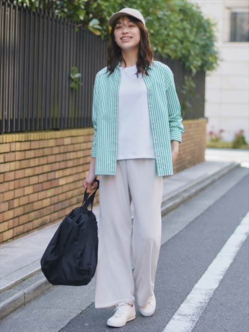 【おしゃれで可愛い】ユニクロのレディースコーディネートまとめ｜きれいめコーデで旬の着こなし