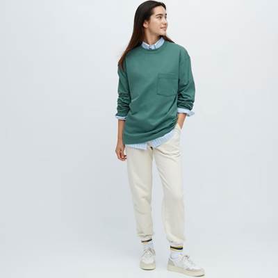 ユニクロのメンズ(男女兼用)2023春夏新作のウォッシュコットンクルーネックTシャツ(長袖)