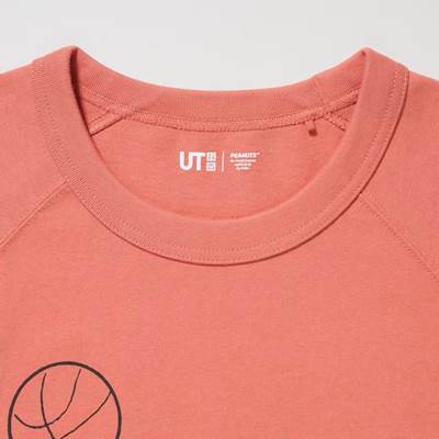 2023年新作ユニクロ×レトロ ピーナッツ UT グラフィックTシャツ（半袖・オーバーサイズフィット）