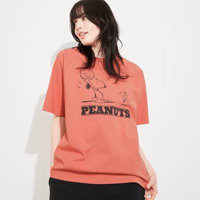 2023年新作ユニクロ×レトロ ピーナッツ UT グラフィックTシャツ(半袖・オーバーサイズフィット)