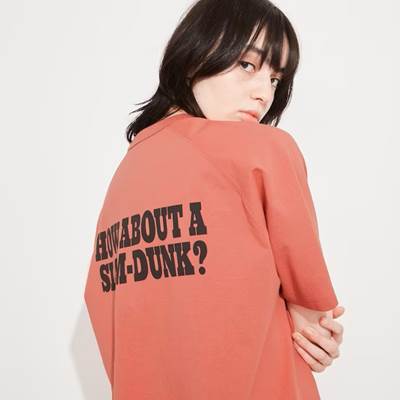2023年新作ユニクロ×レトロ ピーナッツ UT グラフィックTシャツ(半袖・オーバーサイズフィット)