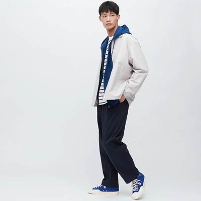 ユニクロのメンズ2023年春夏新作・コットンリラックスアンクルパンツ