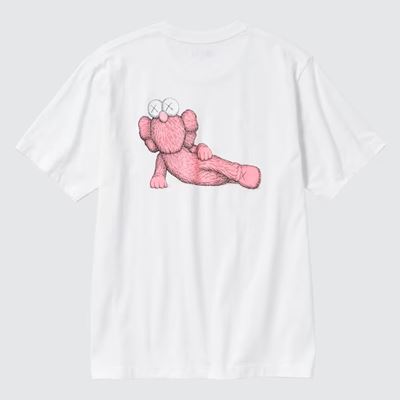 2023年新作ユニクロ×カウズ（KAWS）のコラボUT・グラフィックTシャツ（半袖・レギュラーフィット）